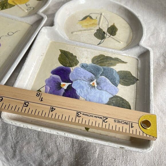 Vintage lot of 3 hand painted snack dishes. Cup and appetizer plates. - Picture 10 of 10